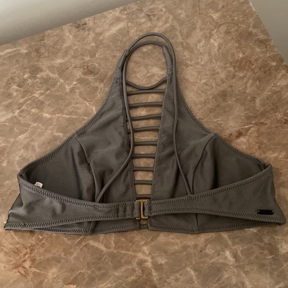 Rip curl silver bikini top - Picture 2 of 3